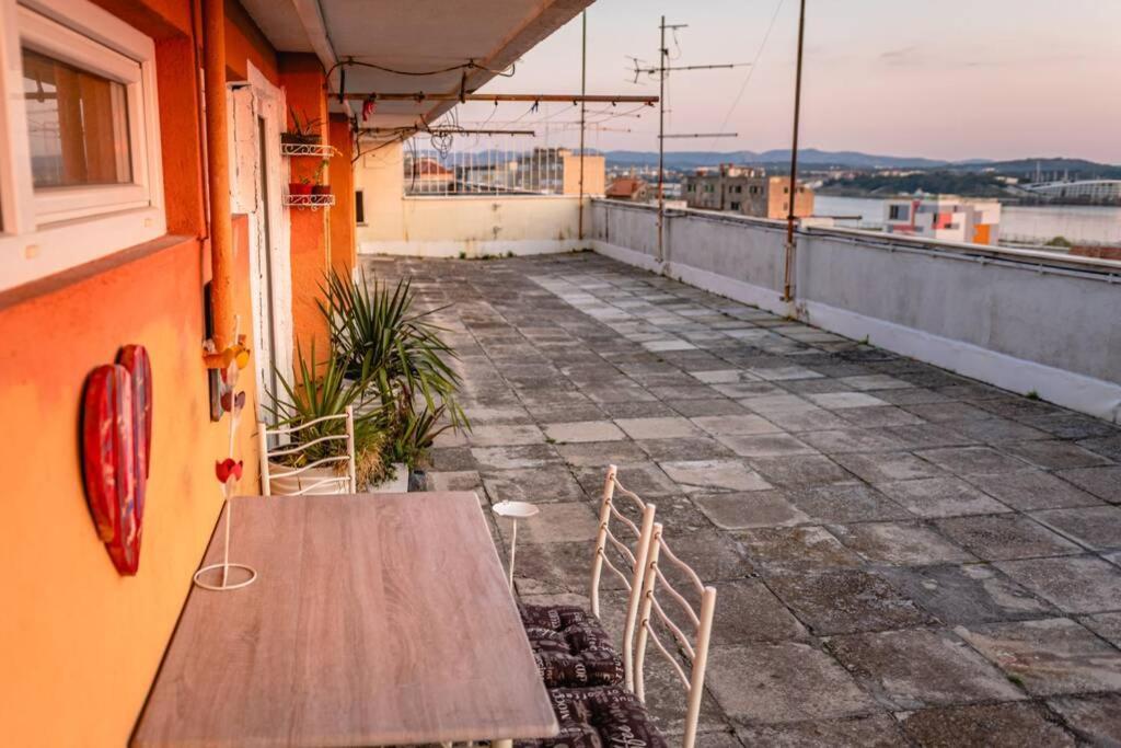 The Spot - Rooftop In The City Centre + Parking ชิเบนิก ภายนอก รูปภาพ